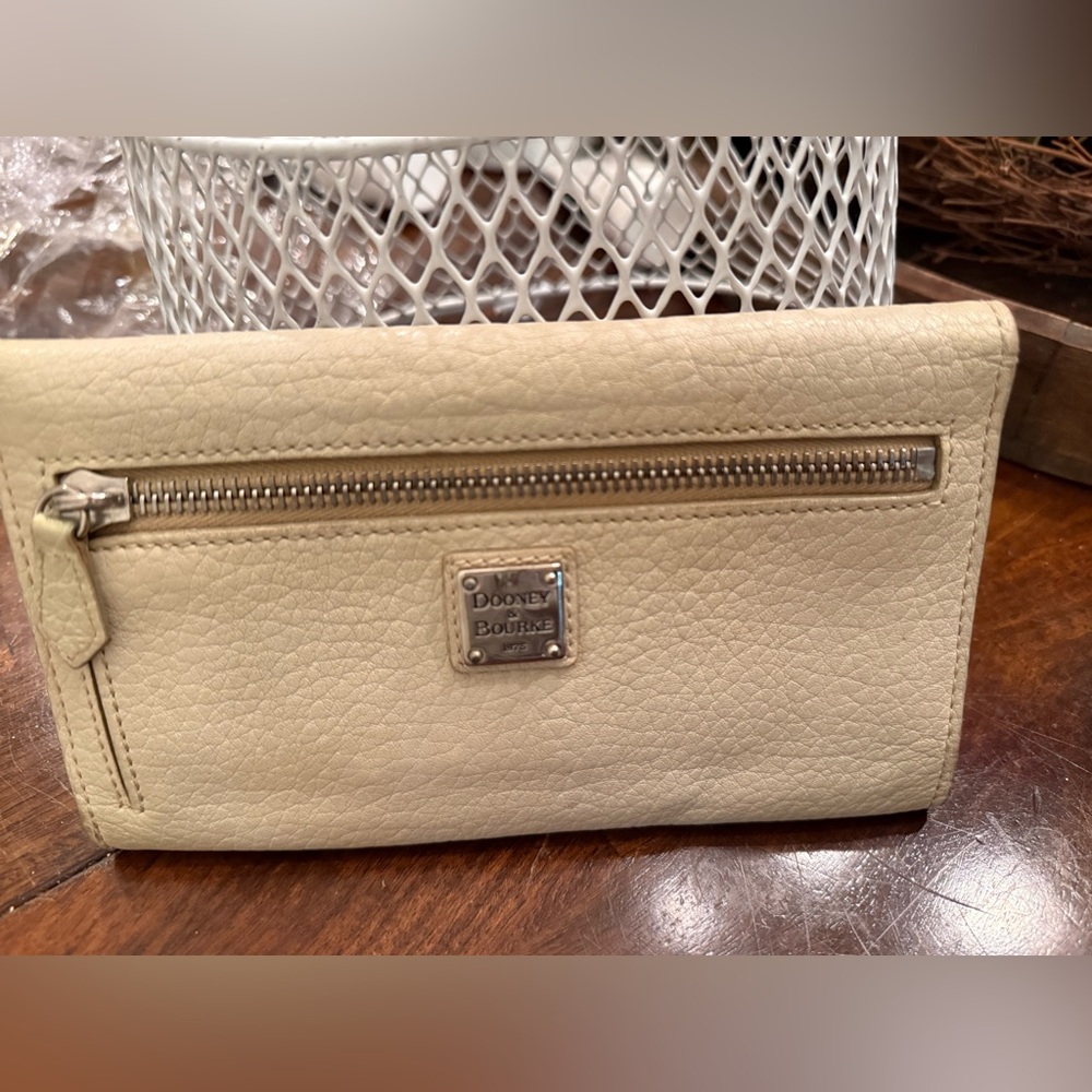 Dooney & Bourke Cream Leather Snap Wallet